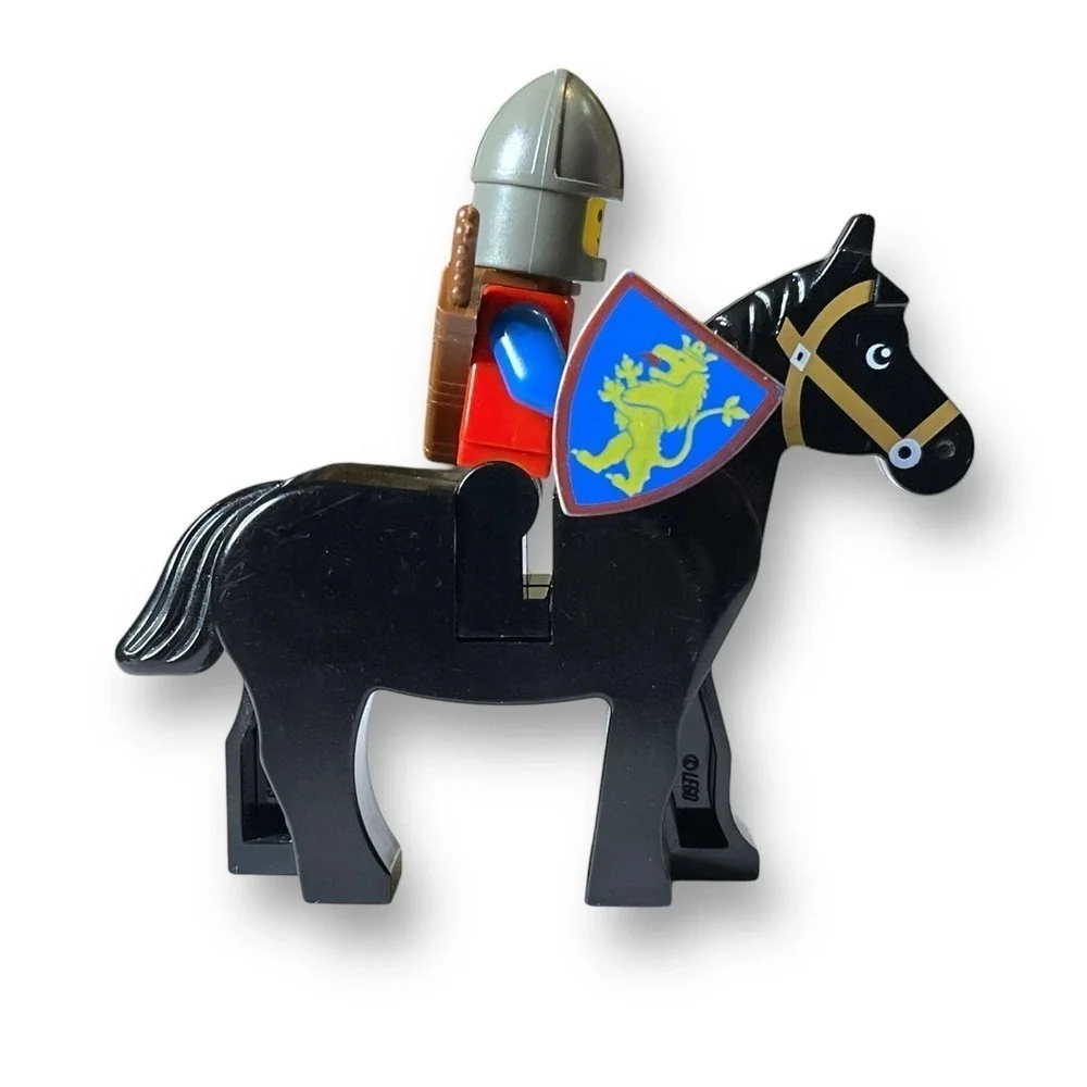 Vintage LEGO Minifigure Mounted Knight with Horse Shield Bow Quiver